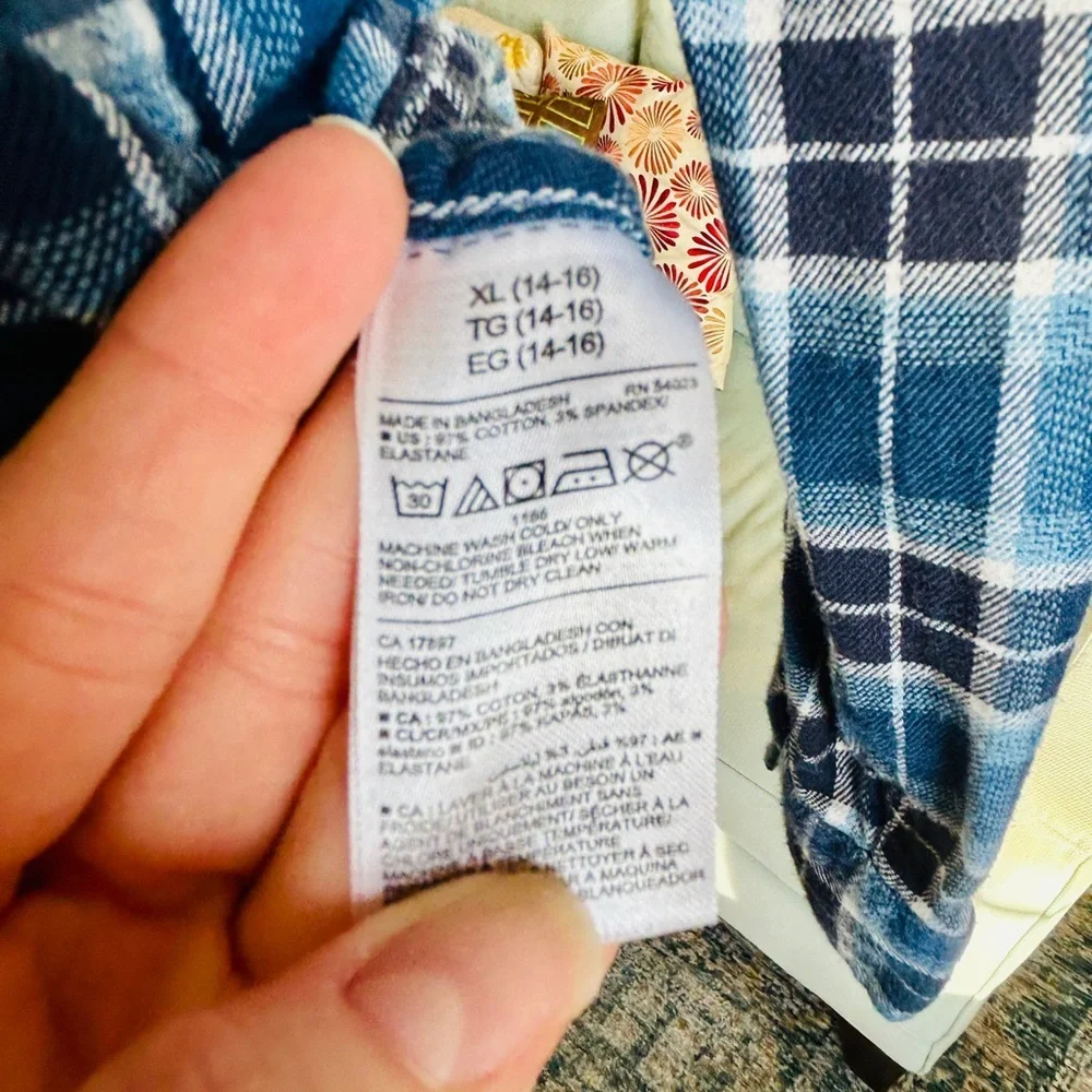 Old Navy Girls Size XL 14/16 Blue Plaid Flannel Shirt Stretch Cotton